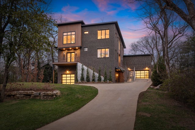 822 Sutton Hill Rd, Nashville