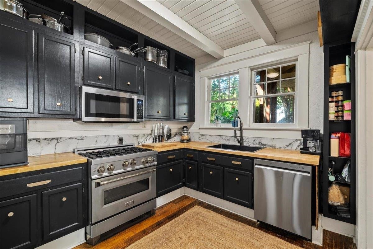 Photo of Listing #3072476