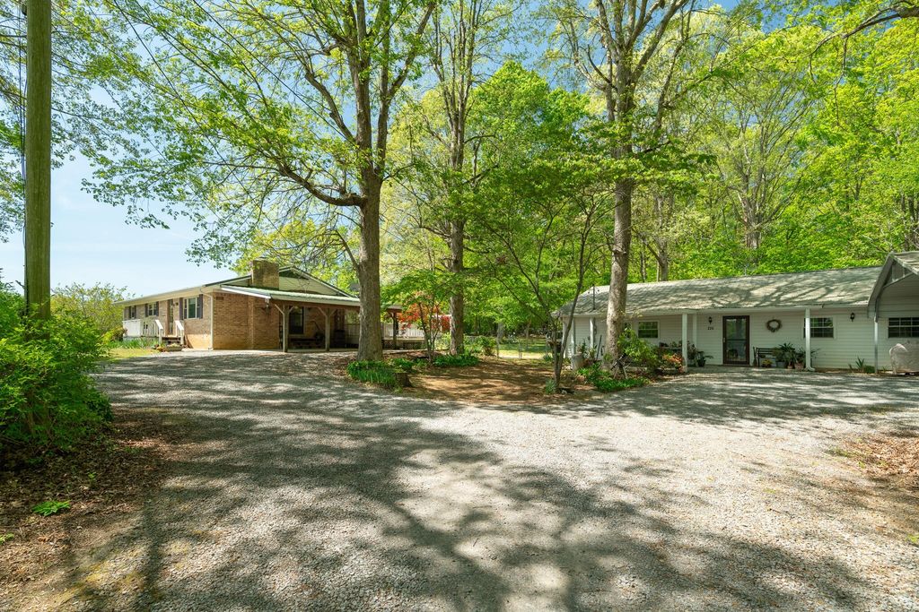 222226 County Road 705, Athens
