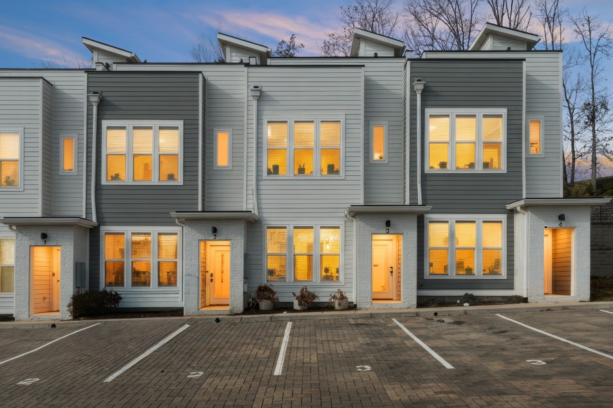 Photo of Listing #3073146