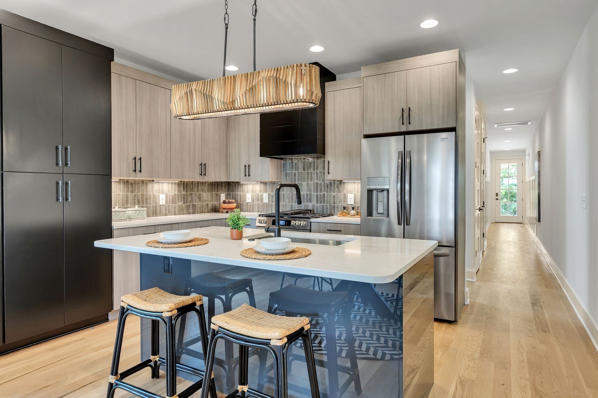 Photo of Listing #3073203