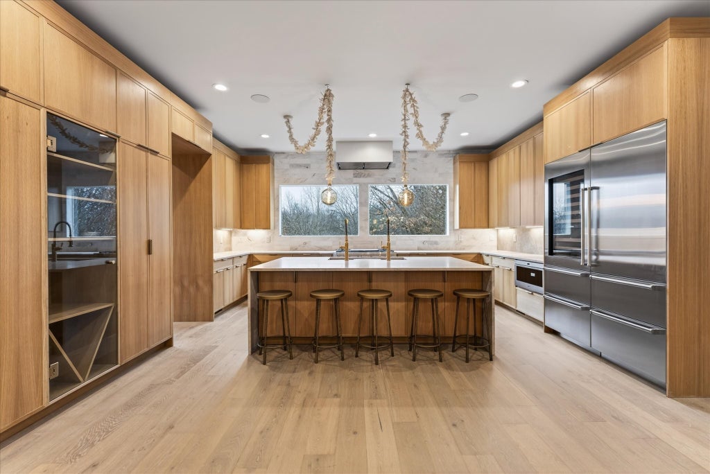 1115 Wilson Pike, Brentwood