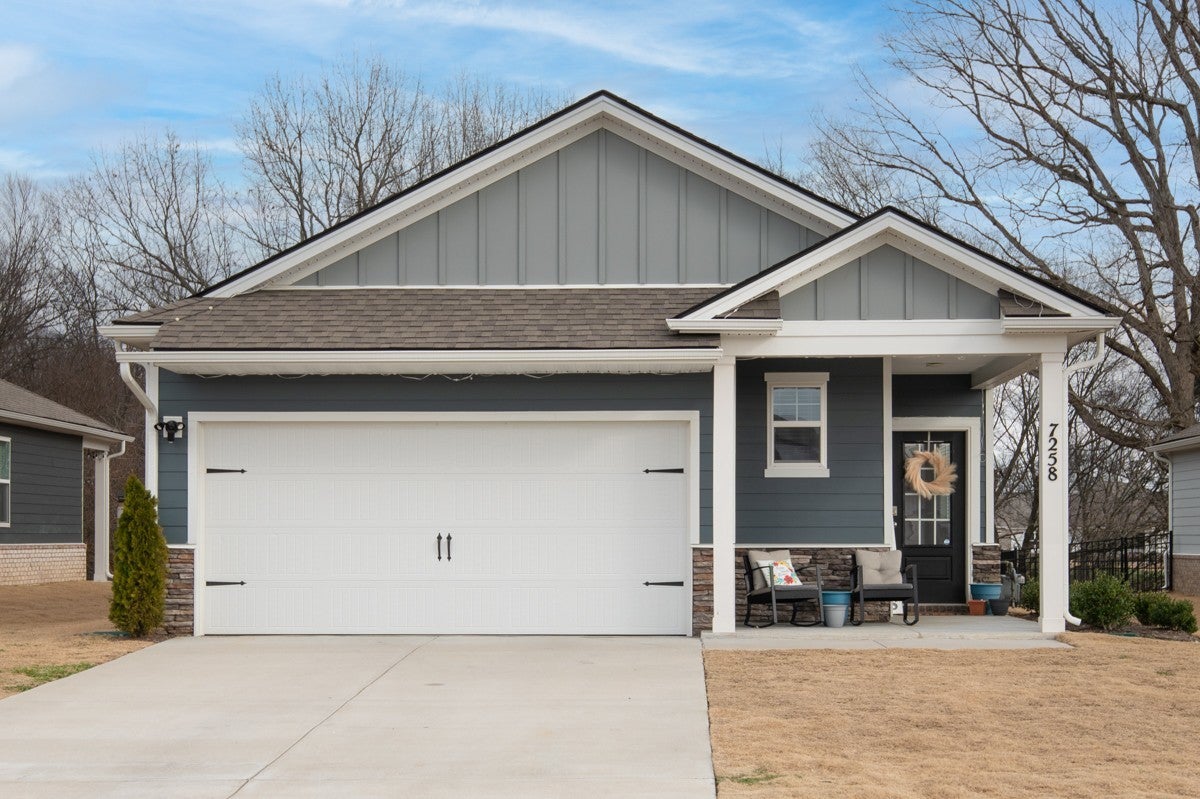 Photo of Listing #3073911