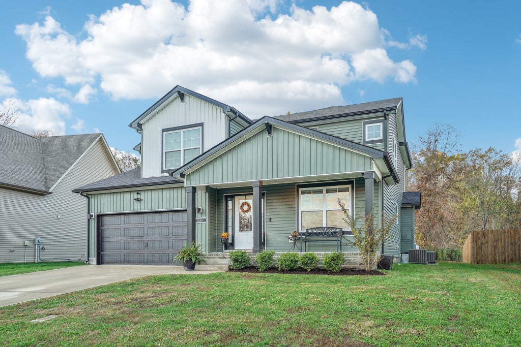 1689 Rains Rd, Clarksville