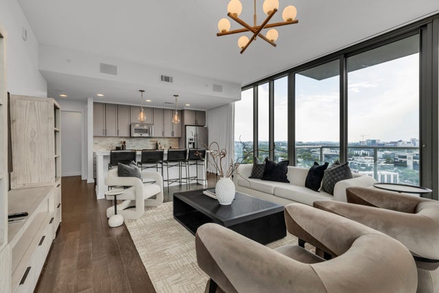 1212 Laurel St 1815, Nashville