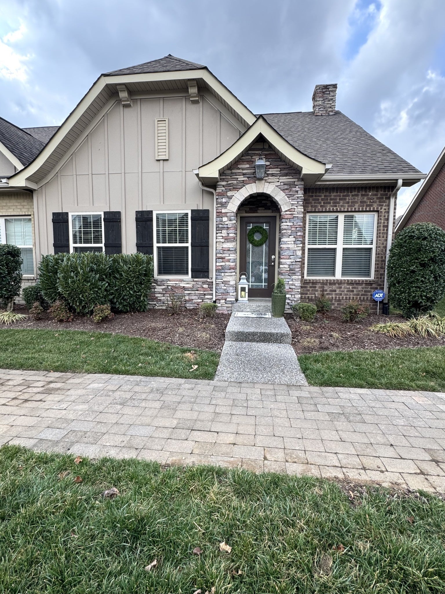 Photo of Listing #3078642