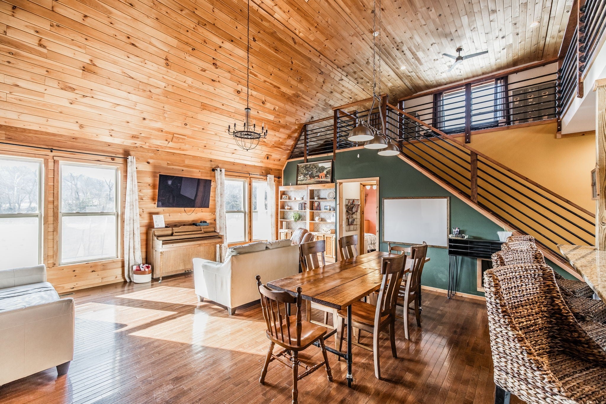 Photo of Listing #3078653