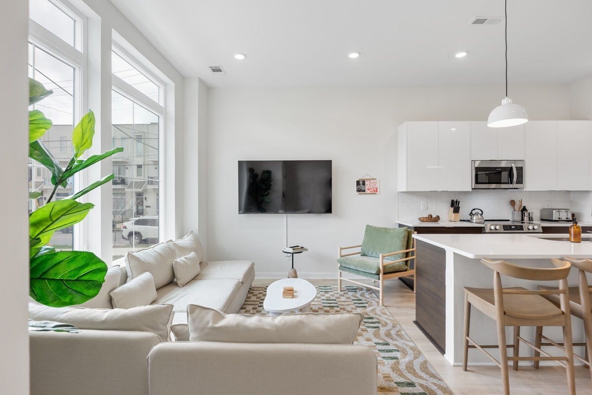 Photo of Listing #3078877