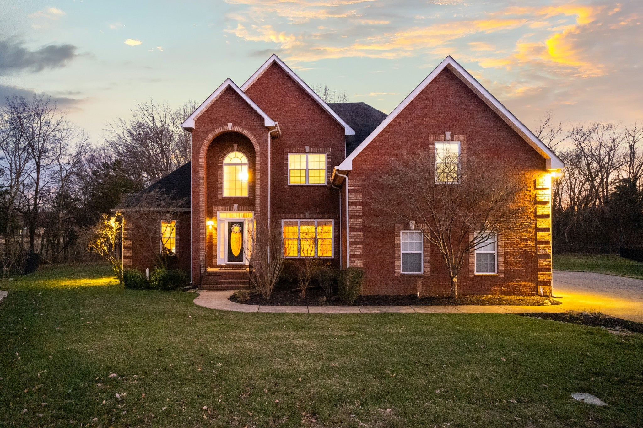 Photo of Listing #3079037