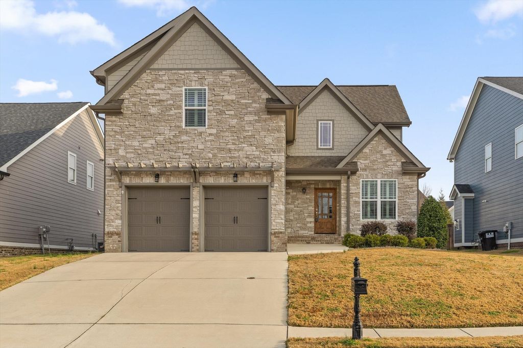 8975 Silver Maple Drive, Ooltewah