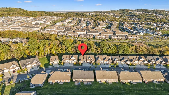 420 Gingerwood Ln, Hendersonville