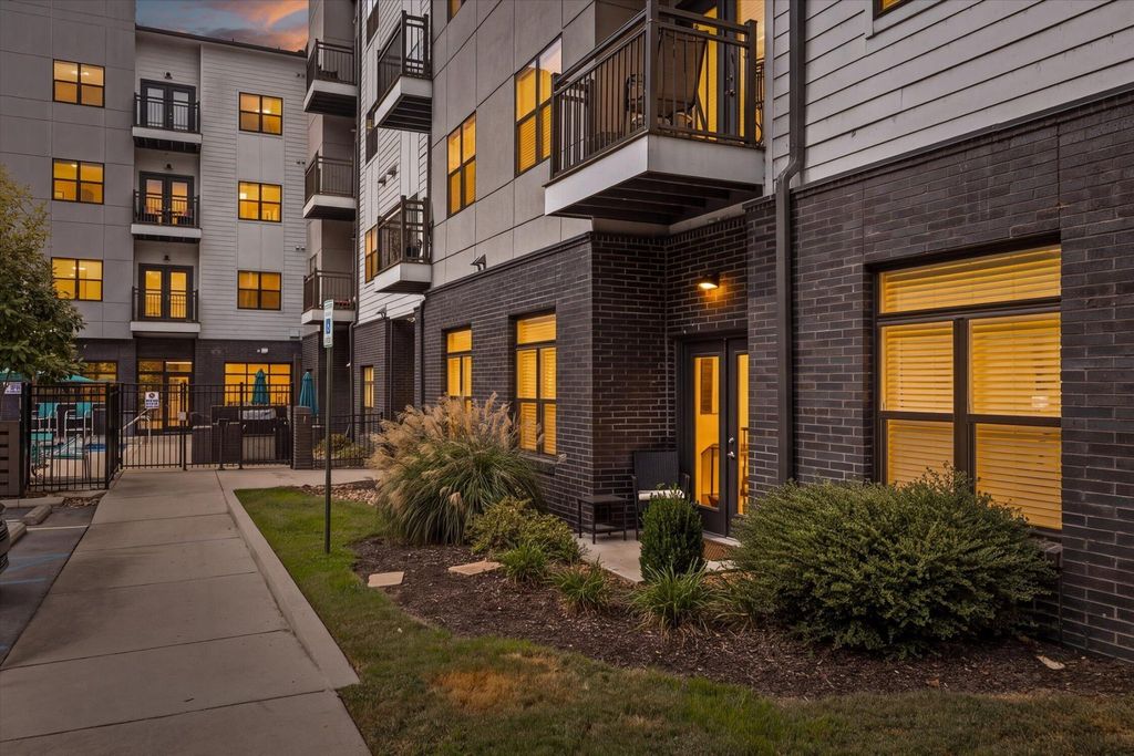 782 Riverfront Parkway 109, Chattanooga