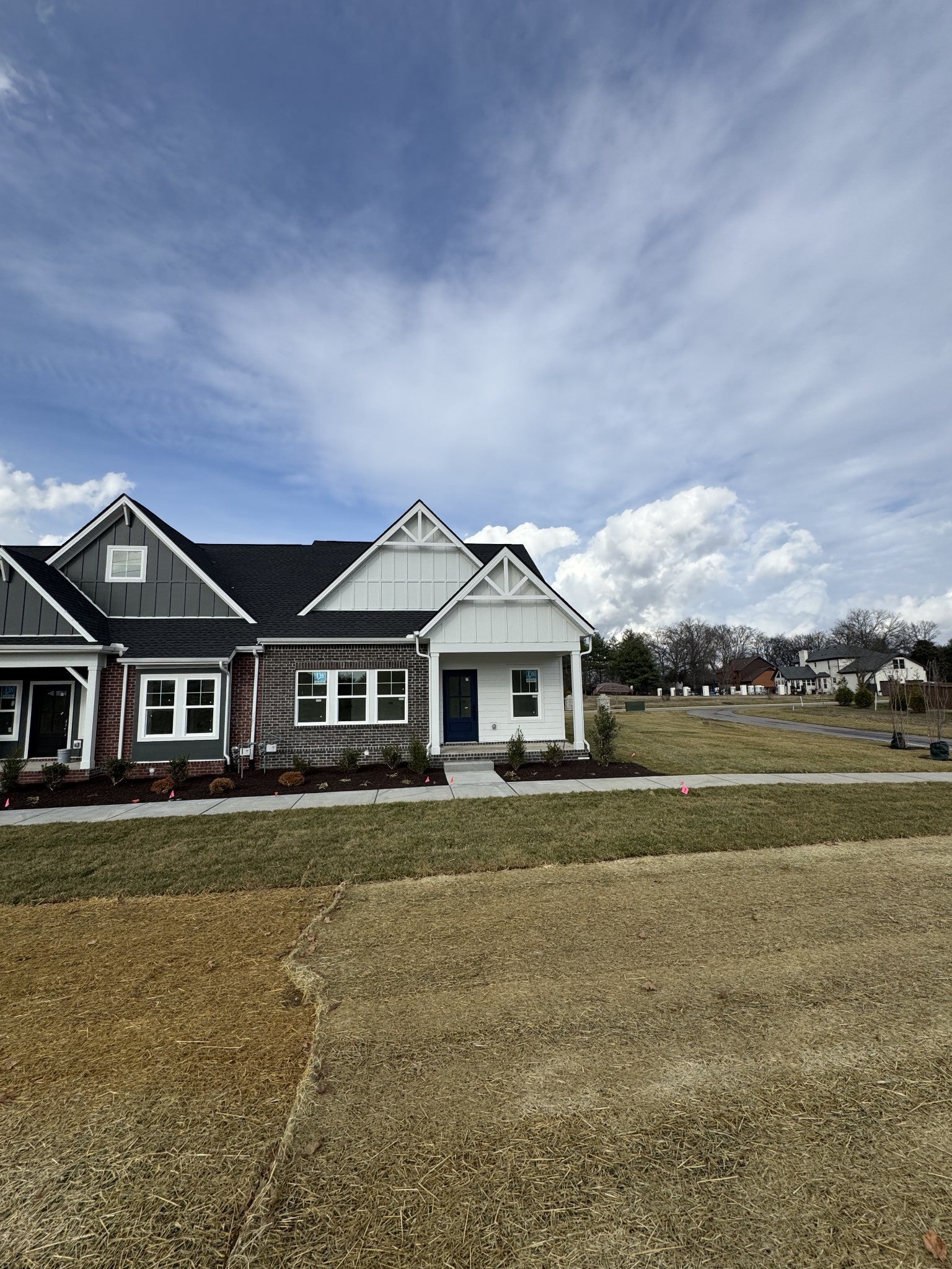 Photo of Listing #3079385