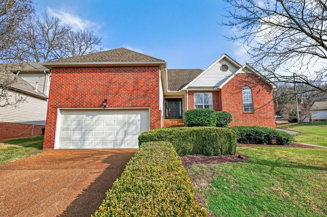 136 Holt Hills Rd, Nashville