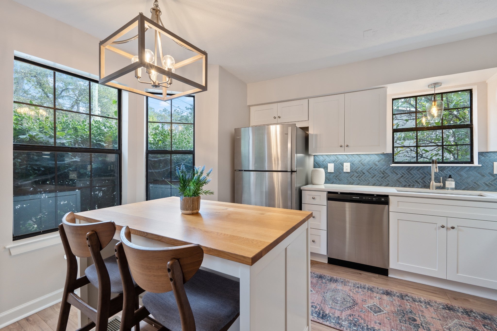 Photo of Listing #3079567