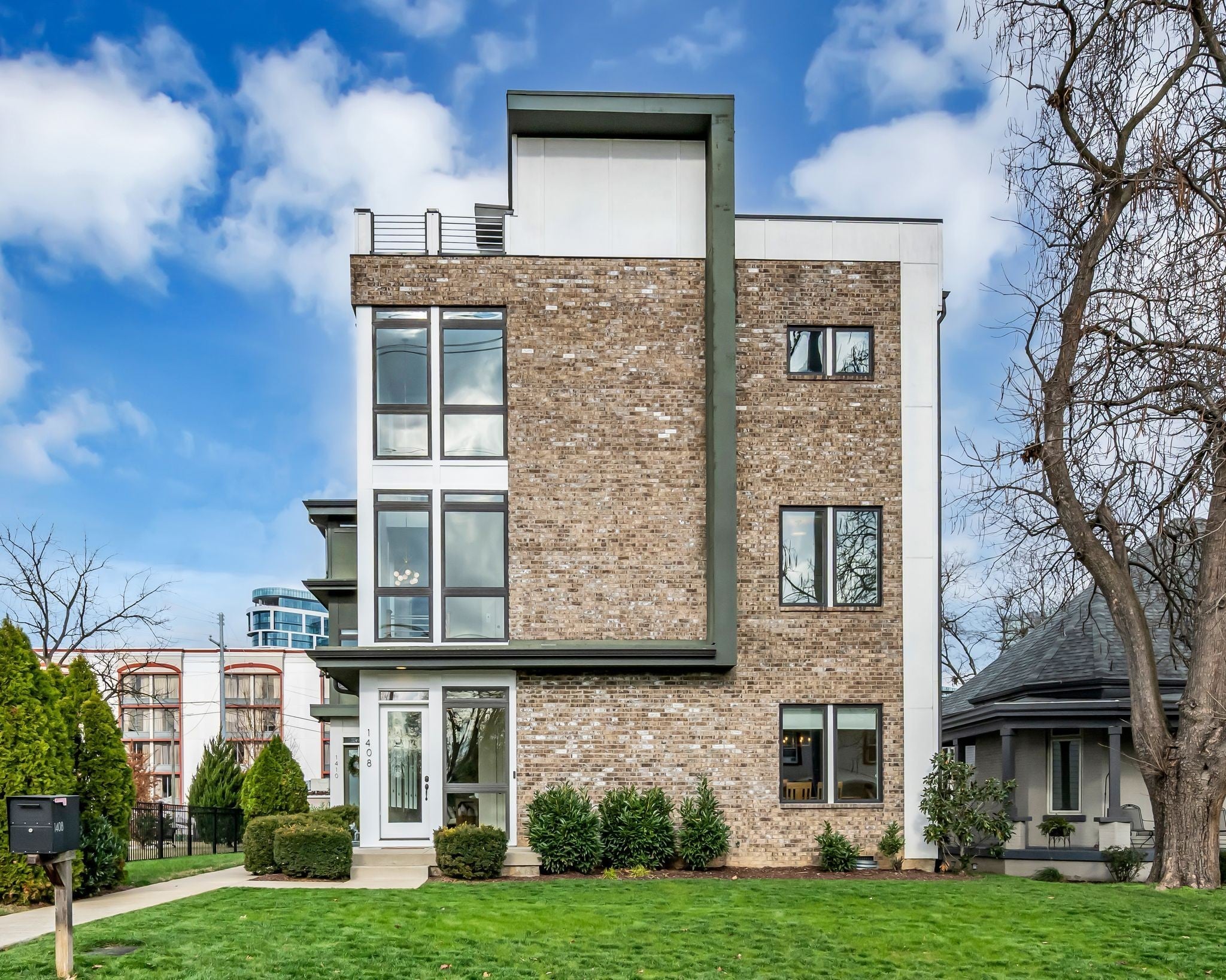 Photo of Listing #3079634