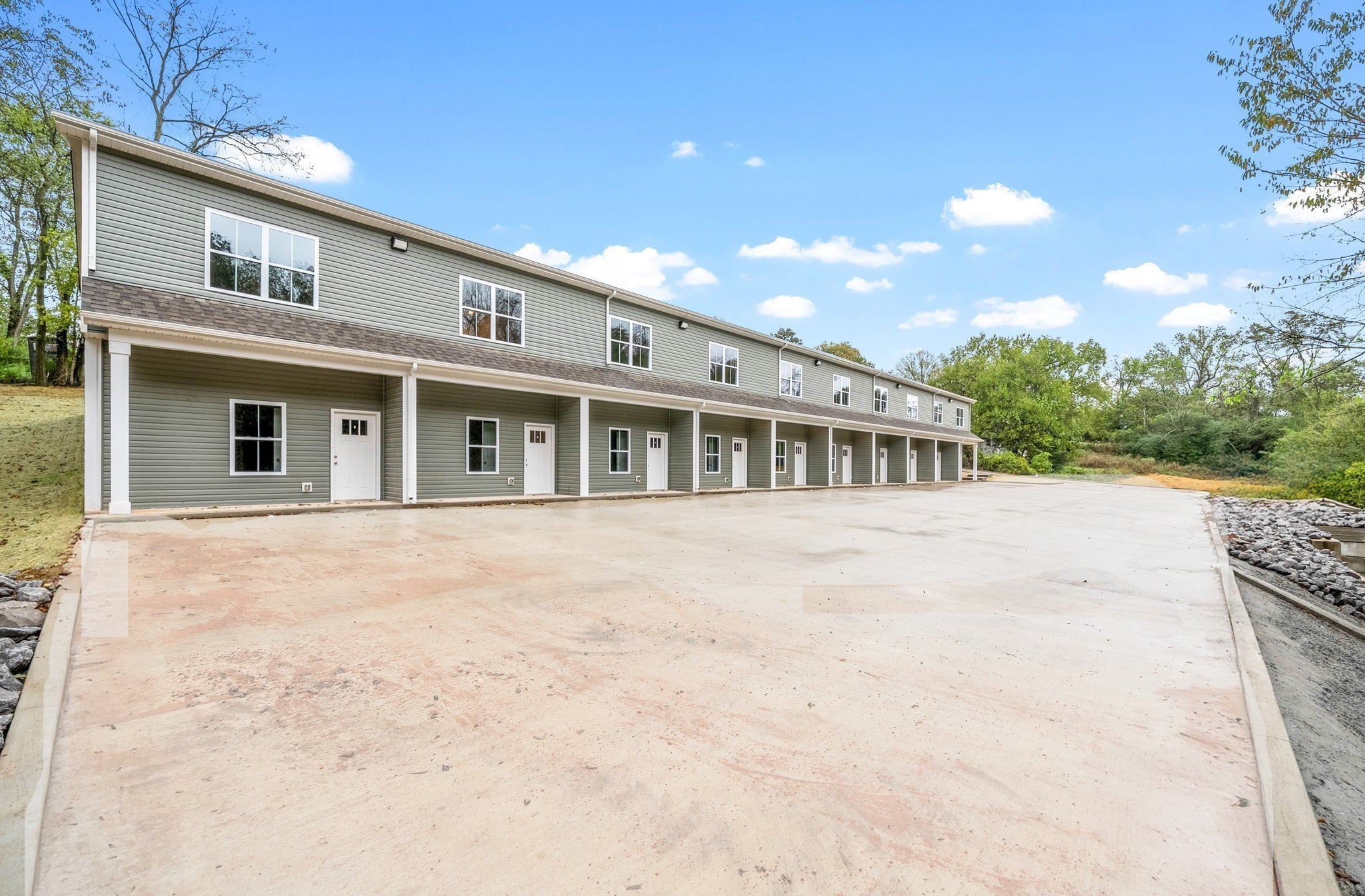 Photo of Listing #3079903