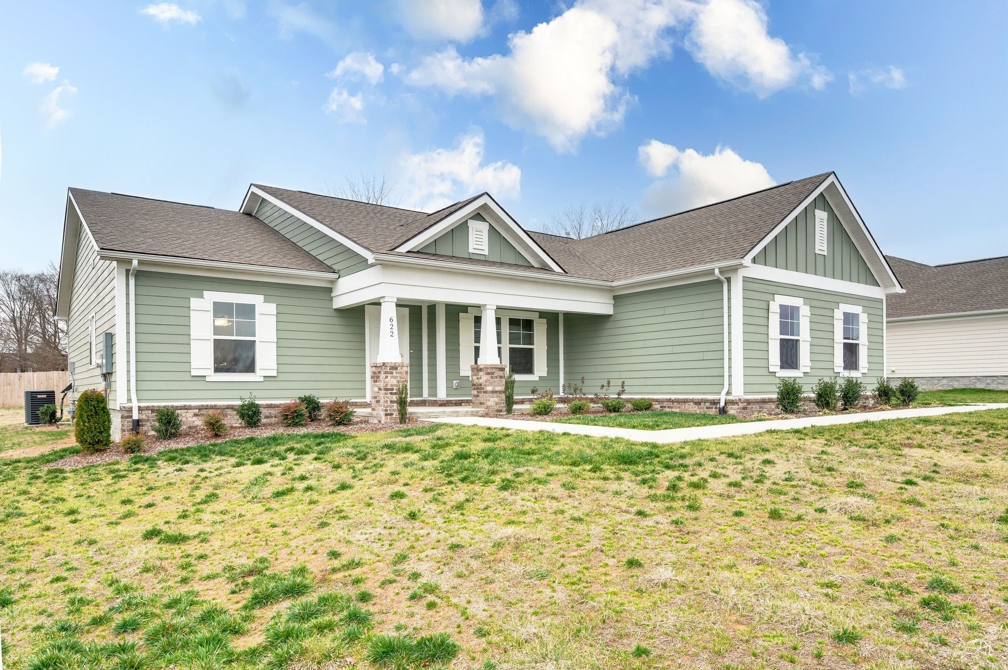 Photo of Listing #3079911