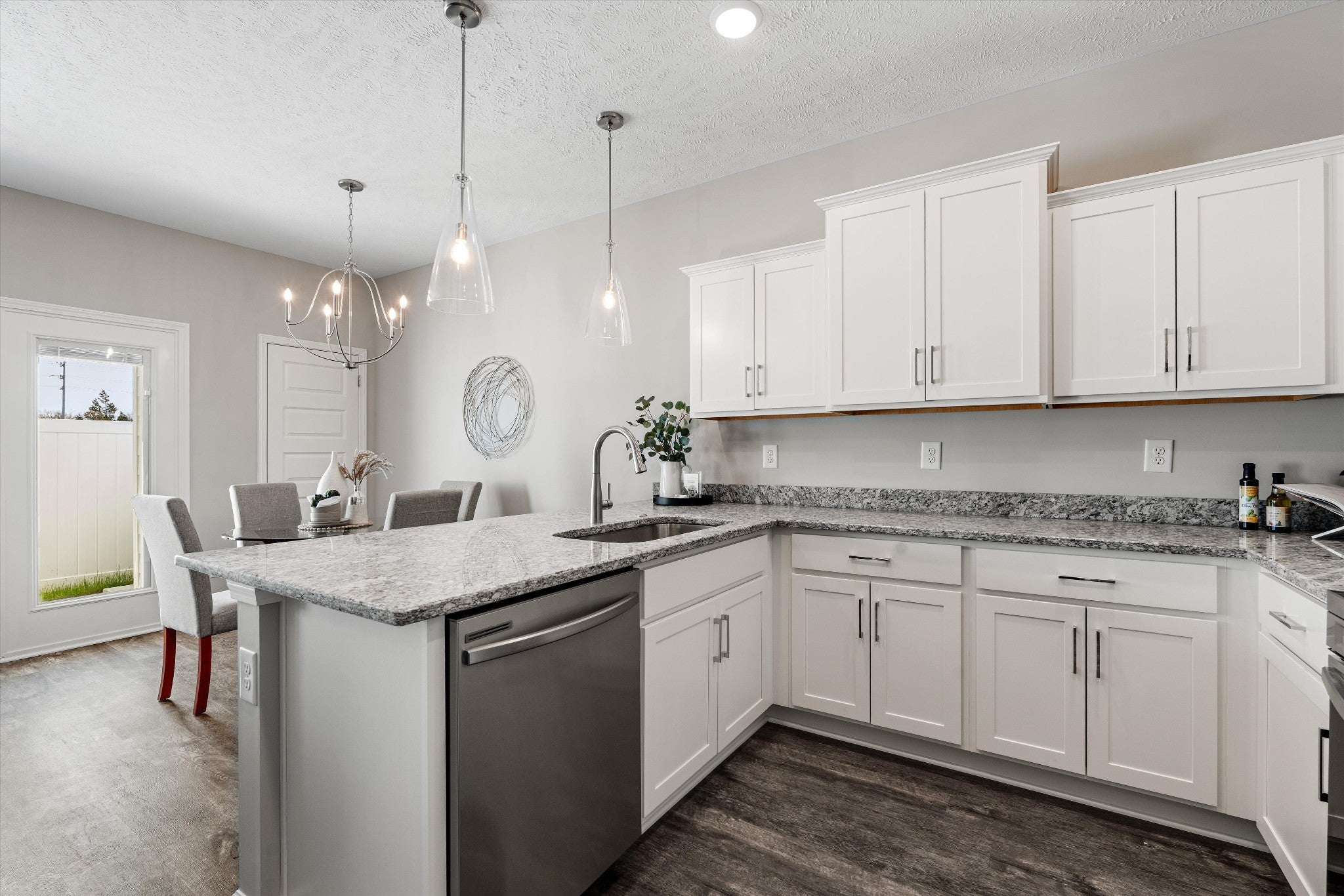 Photo of Listing #3079981