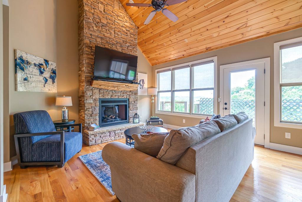 320 Floating Mill Rd, Silver Point