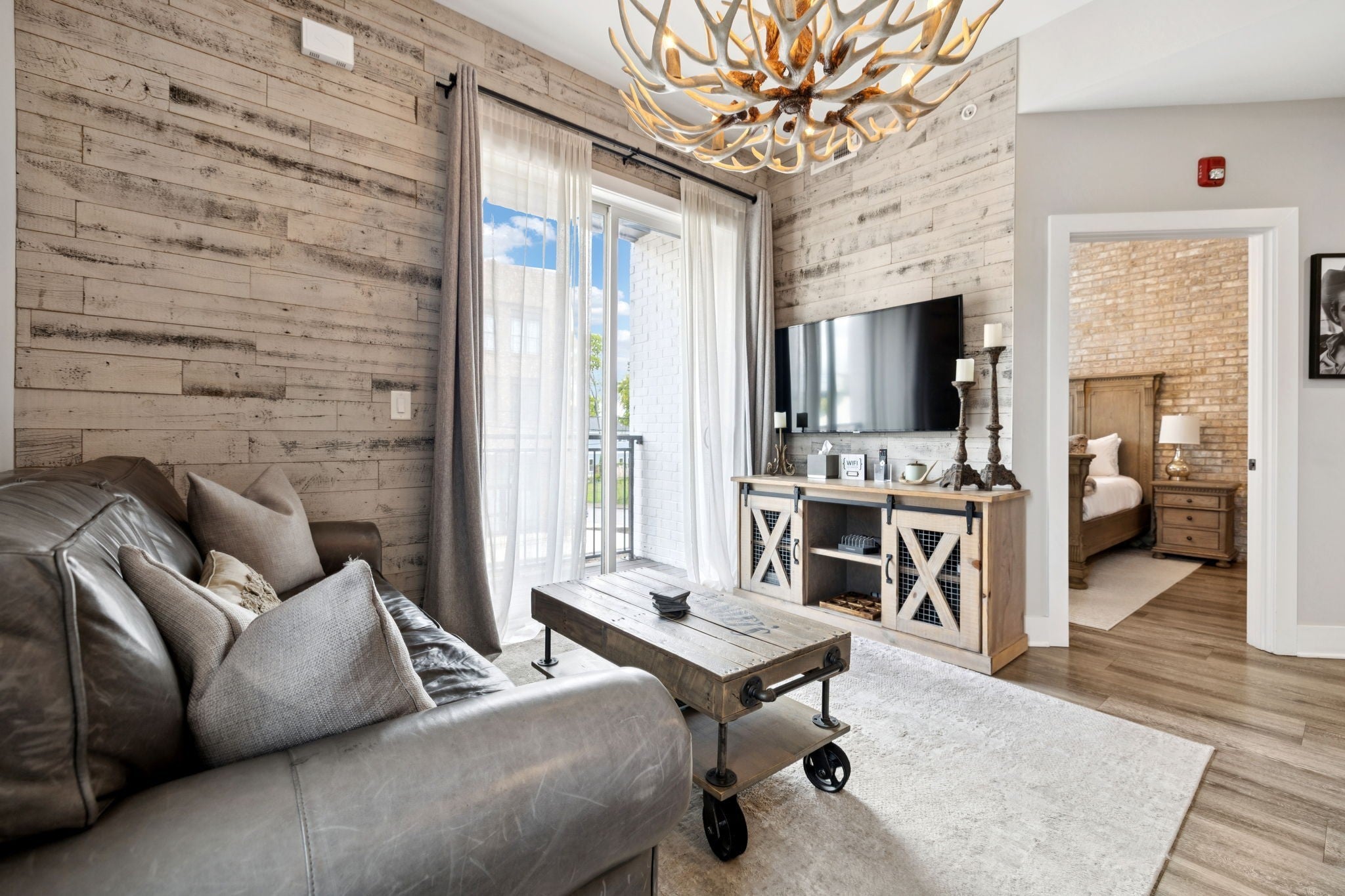 Photo of Listing #3080142