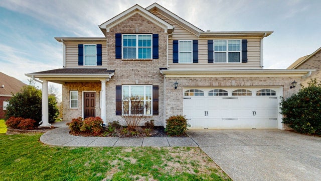 1055 Middleton Ln, Gallatin