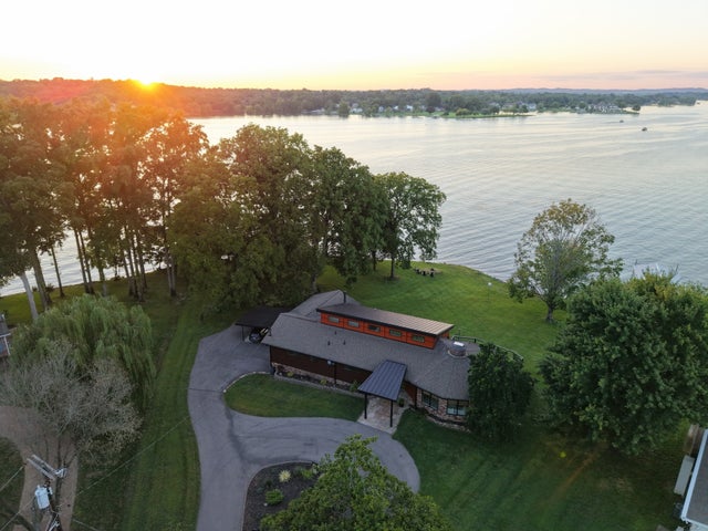 104 Windward Pt, Hendersonville