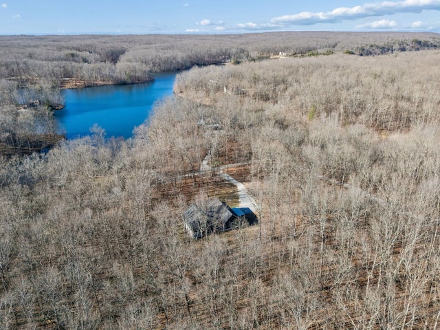 261 Lake Louisa Loop, Monteagle