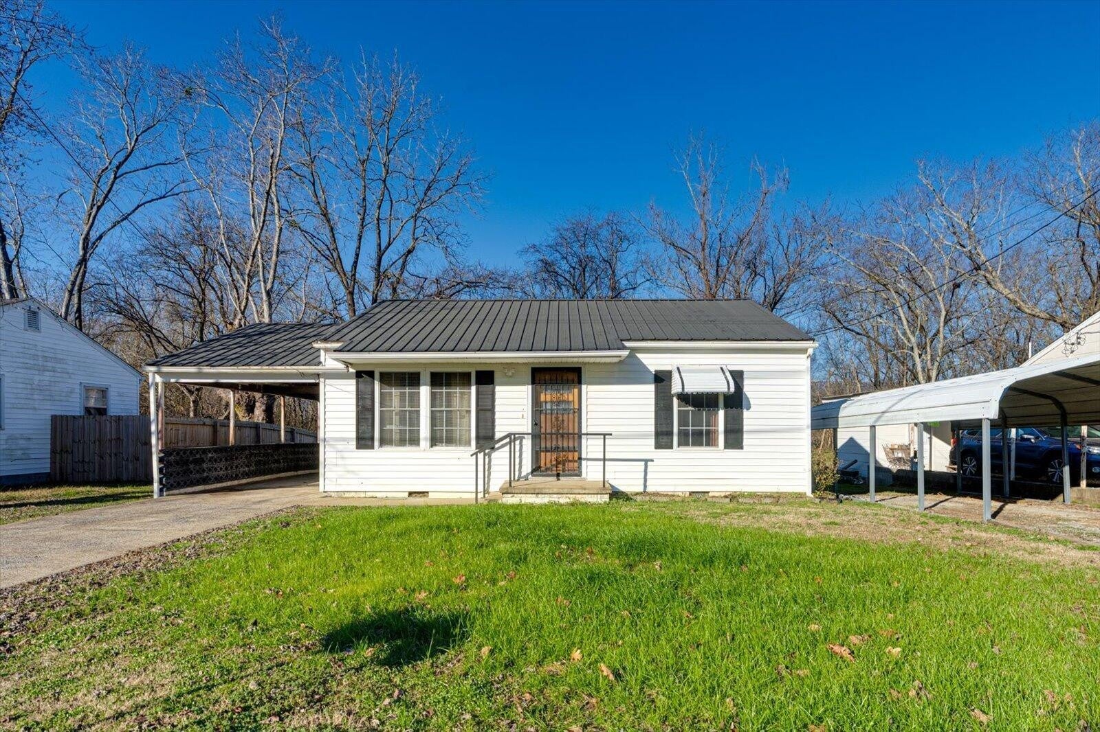 Photo of Listing #3080401