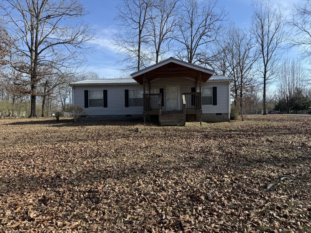 213 Alps Dr, Hohenwald