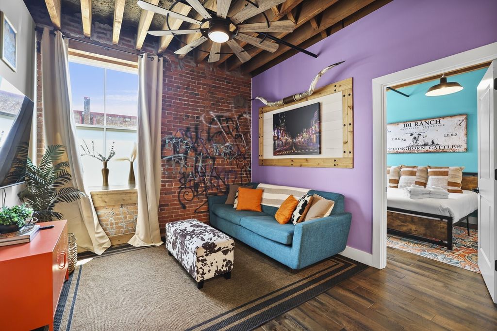 610 21st Ave N 101, Nashville