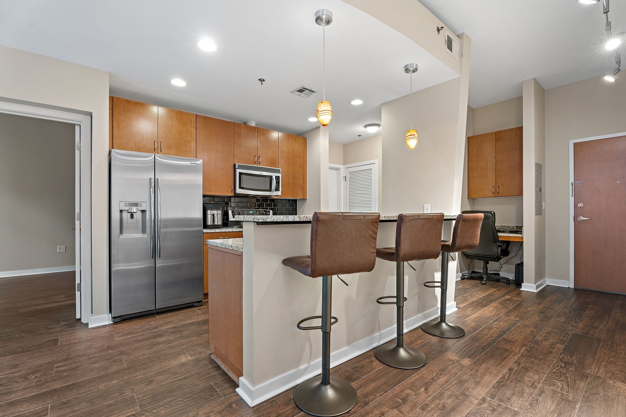 Photo of Listing #3080593