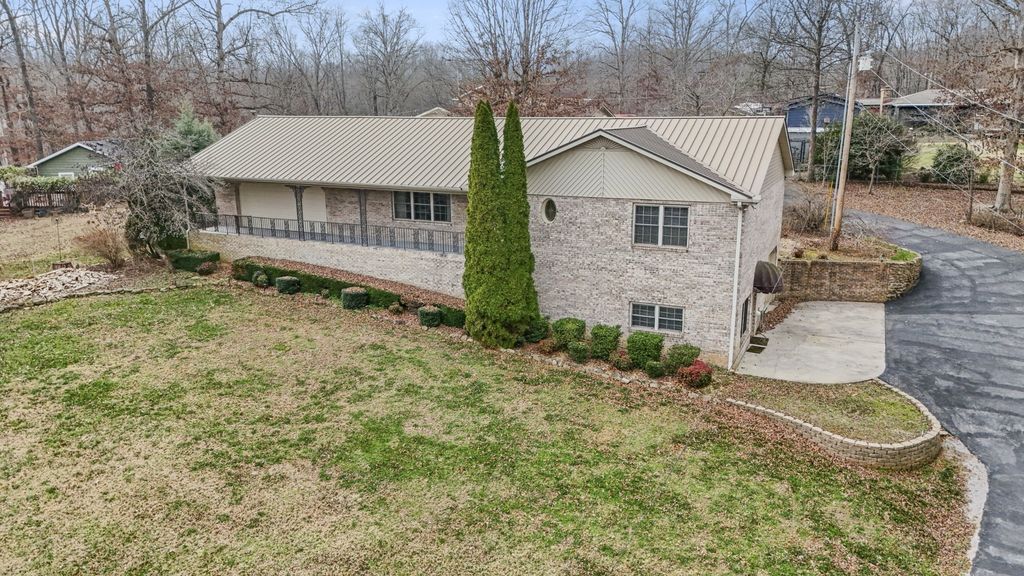 188 Trotters Cir, Estill Springs