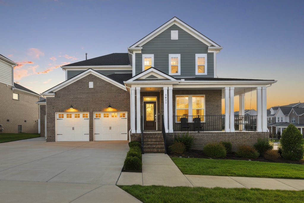 2021 Hollyhock Dr, Hendersonville