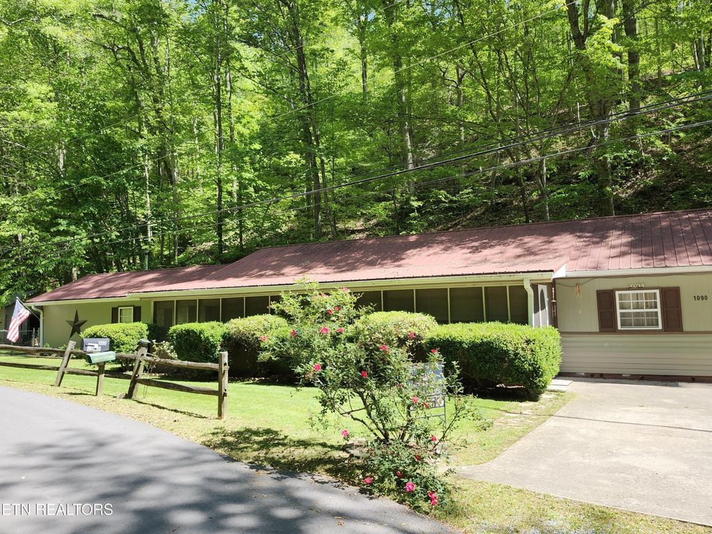 1090 Caney Creek Lane, Greeneville