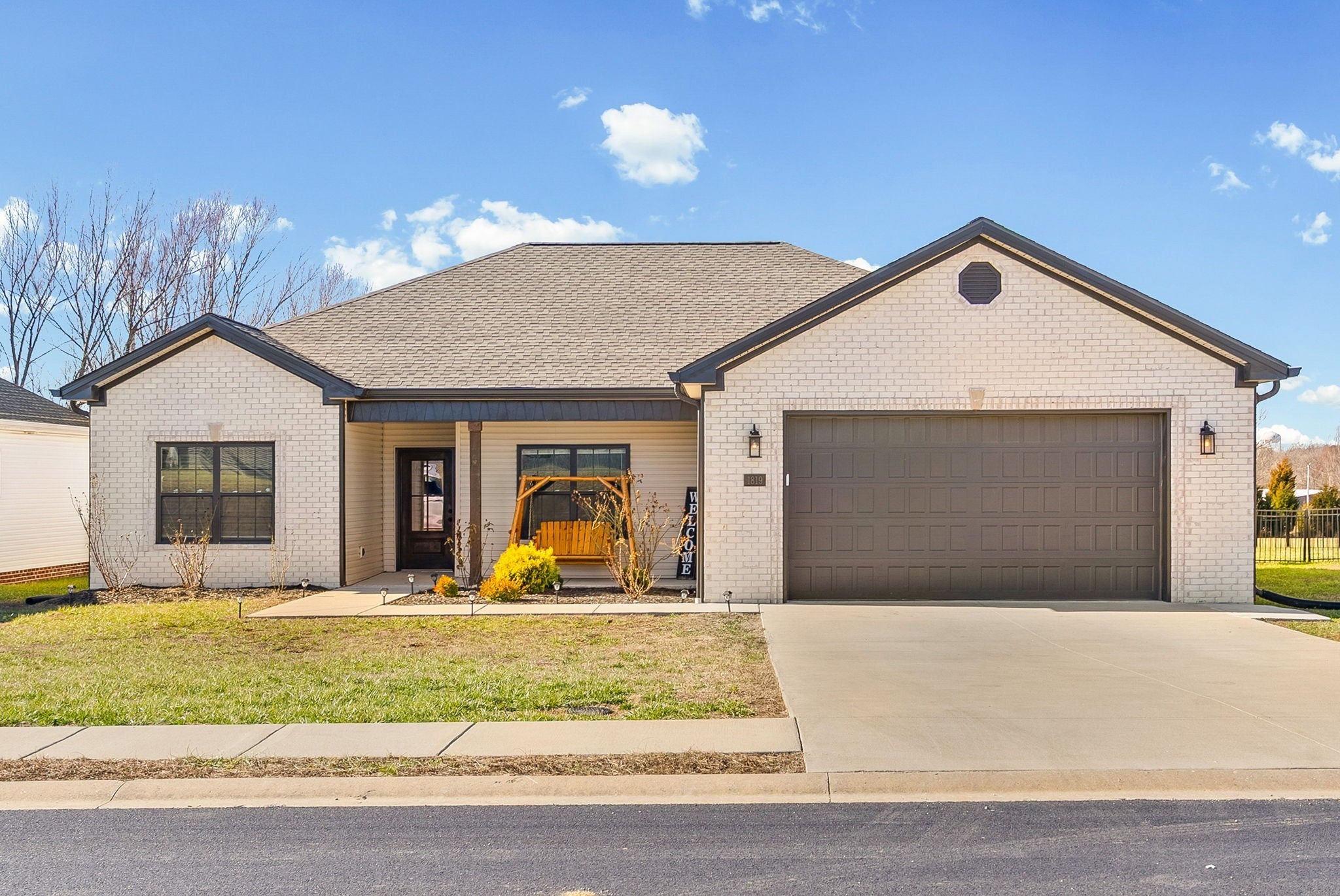 Photo of Listing #3093180