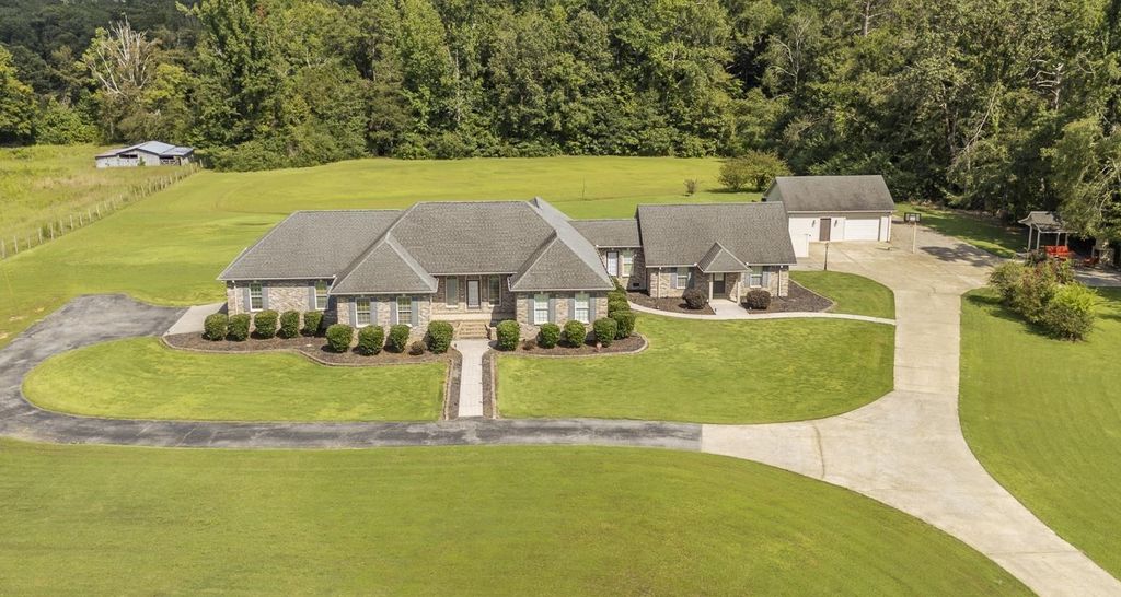 6170 Hwy 226, Savannah