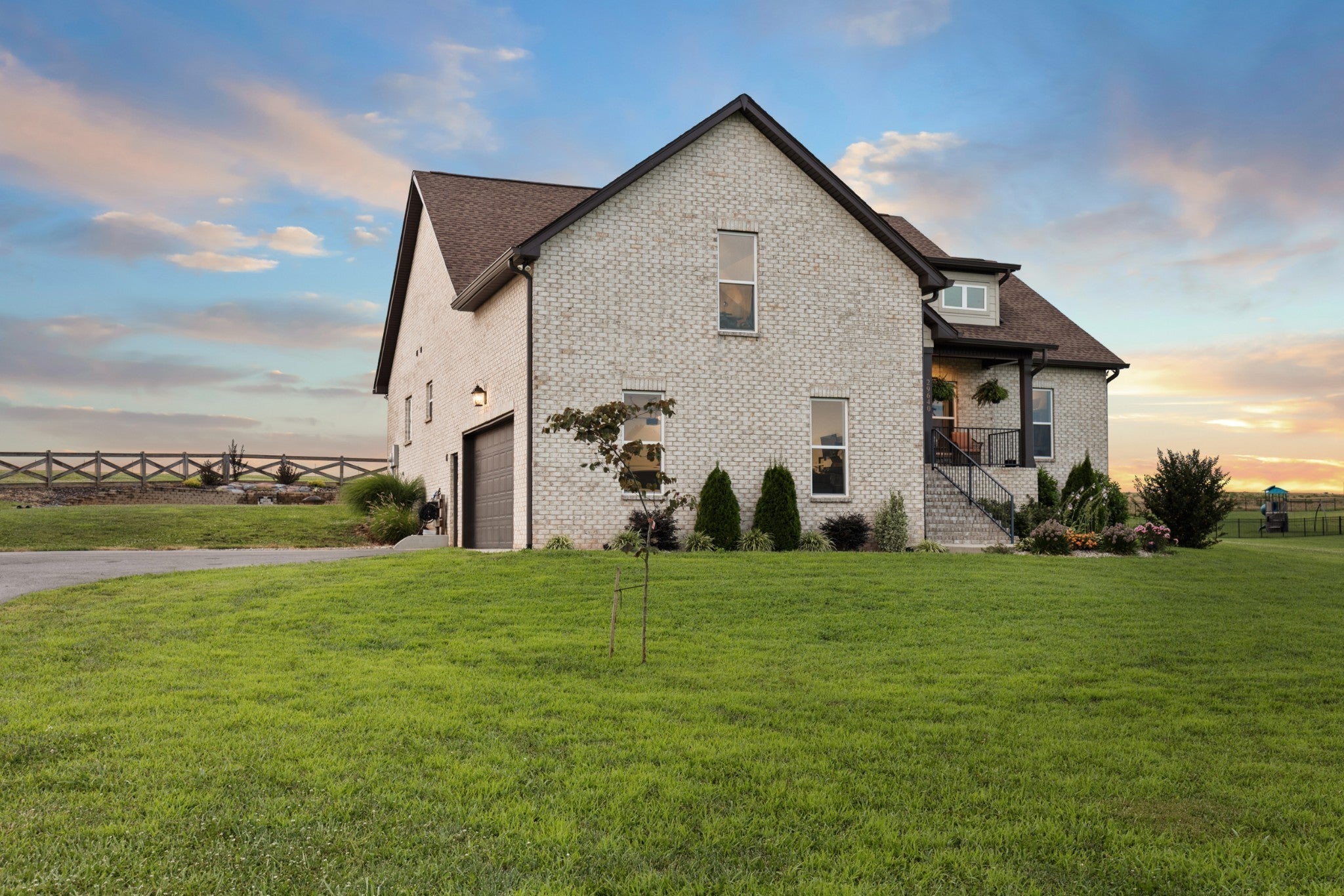 Photo of Listing #3093291