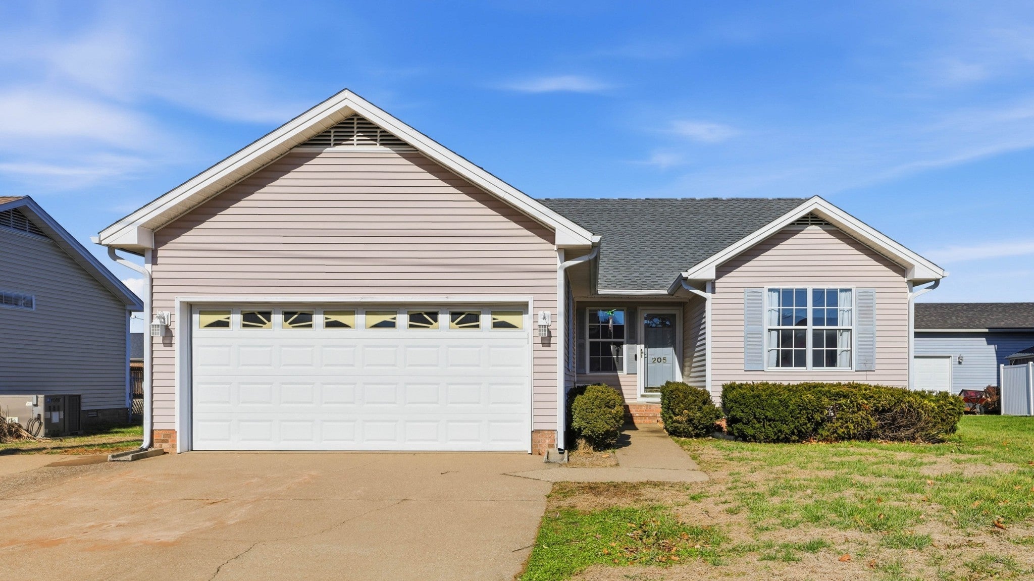 Photo of Listing #3093430