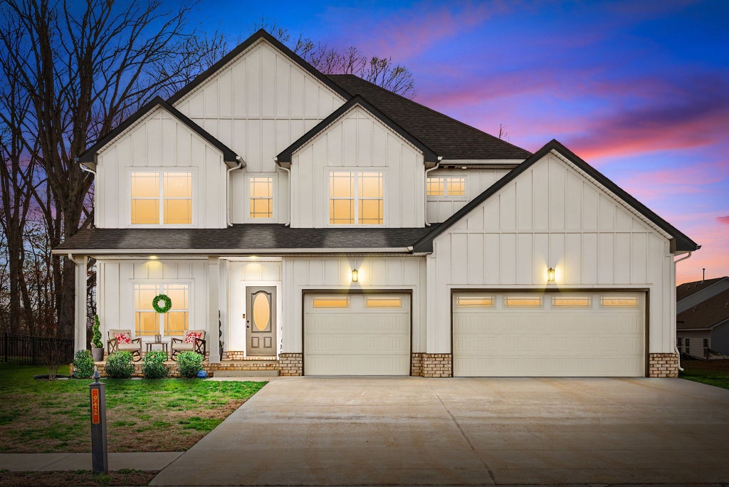 942 Alton Dr, Clarksville