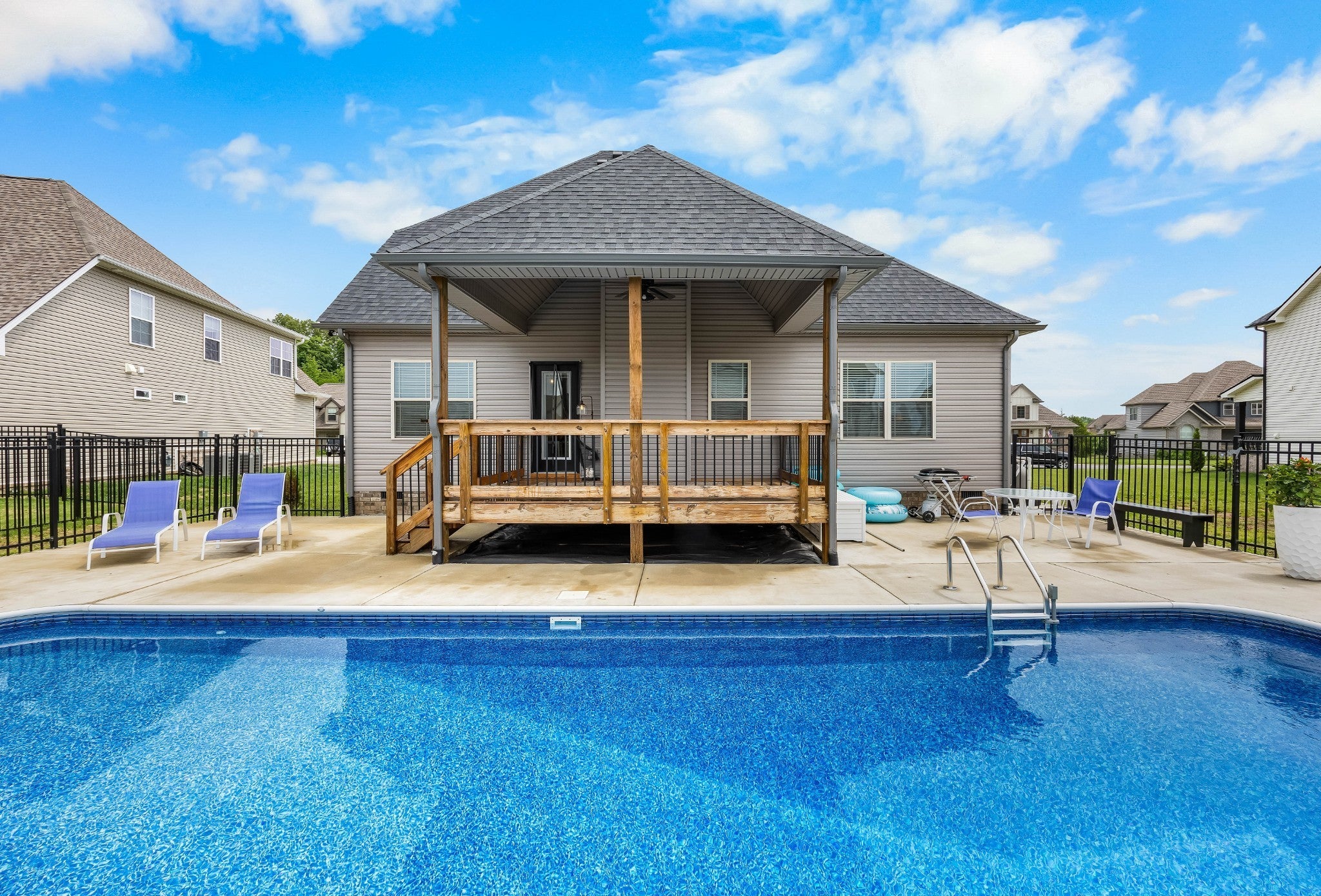 Photo of Listing #3097435