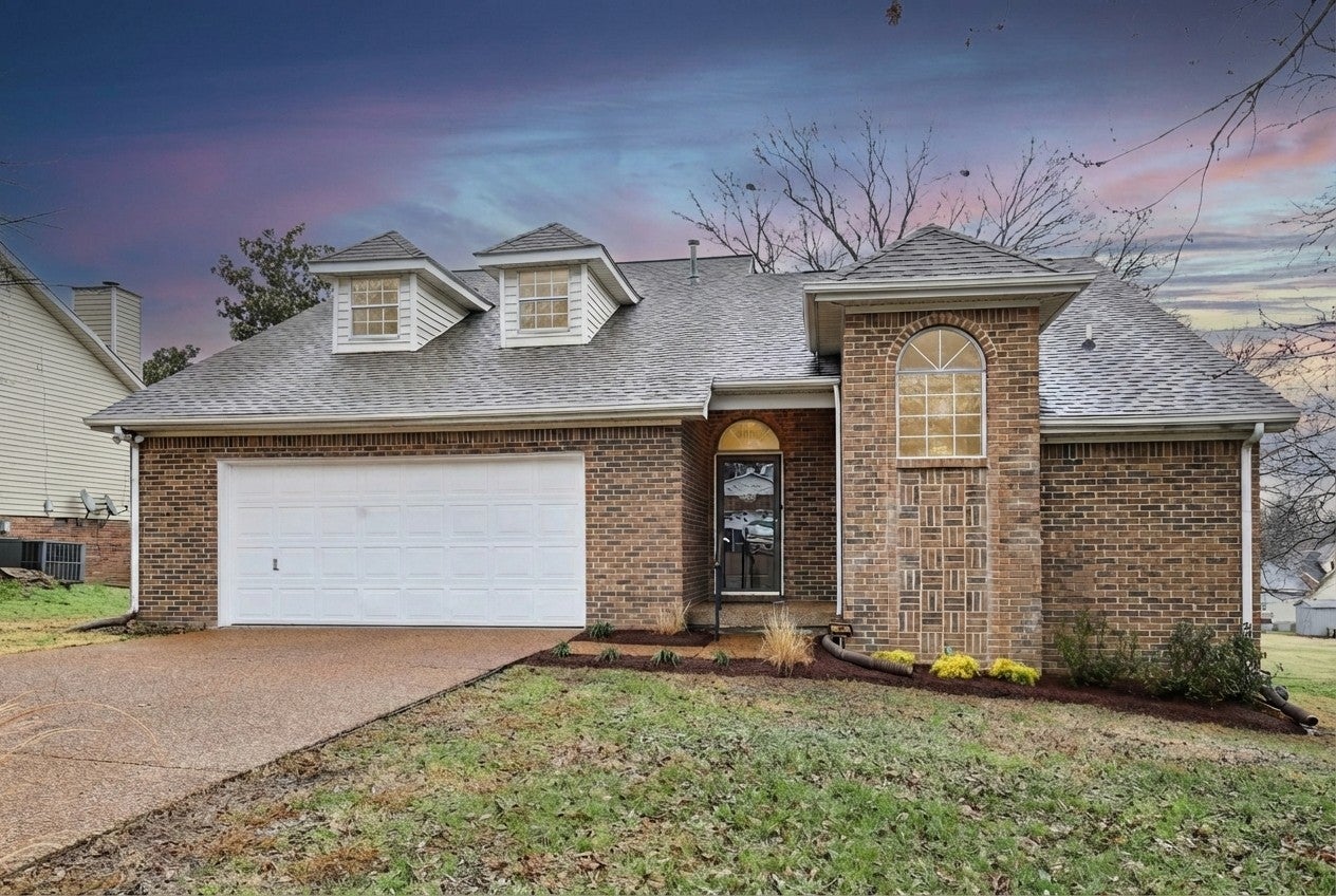 Photo of Listing #3097670