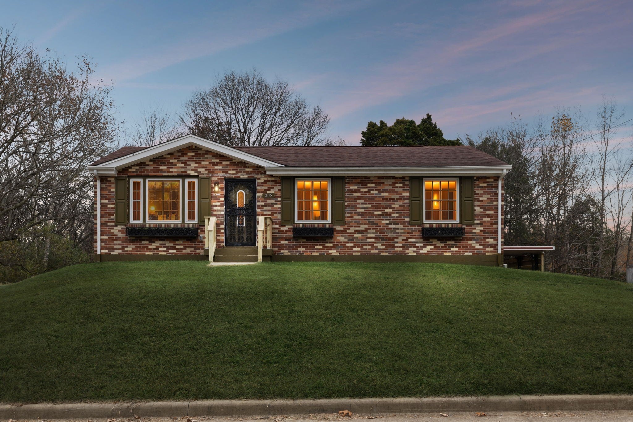 Photo of Listing #3097739