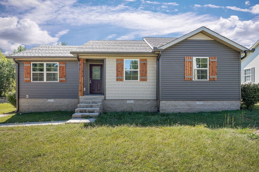 163 Willow Way, McMinnville