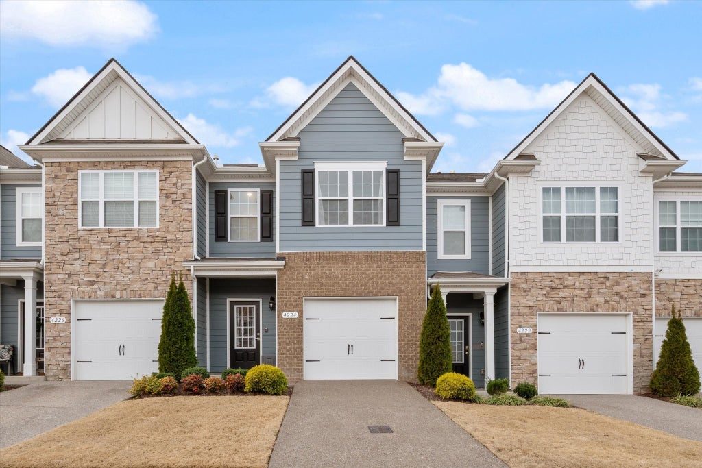 4224 Grapevine Loop, Smyrna