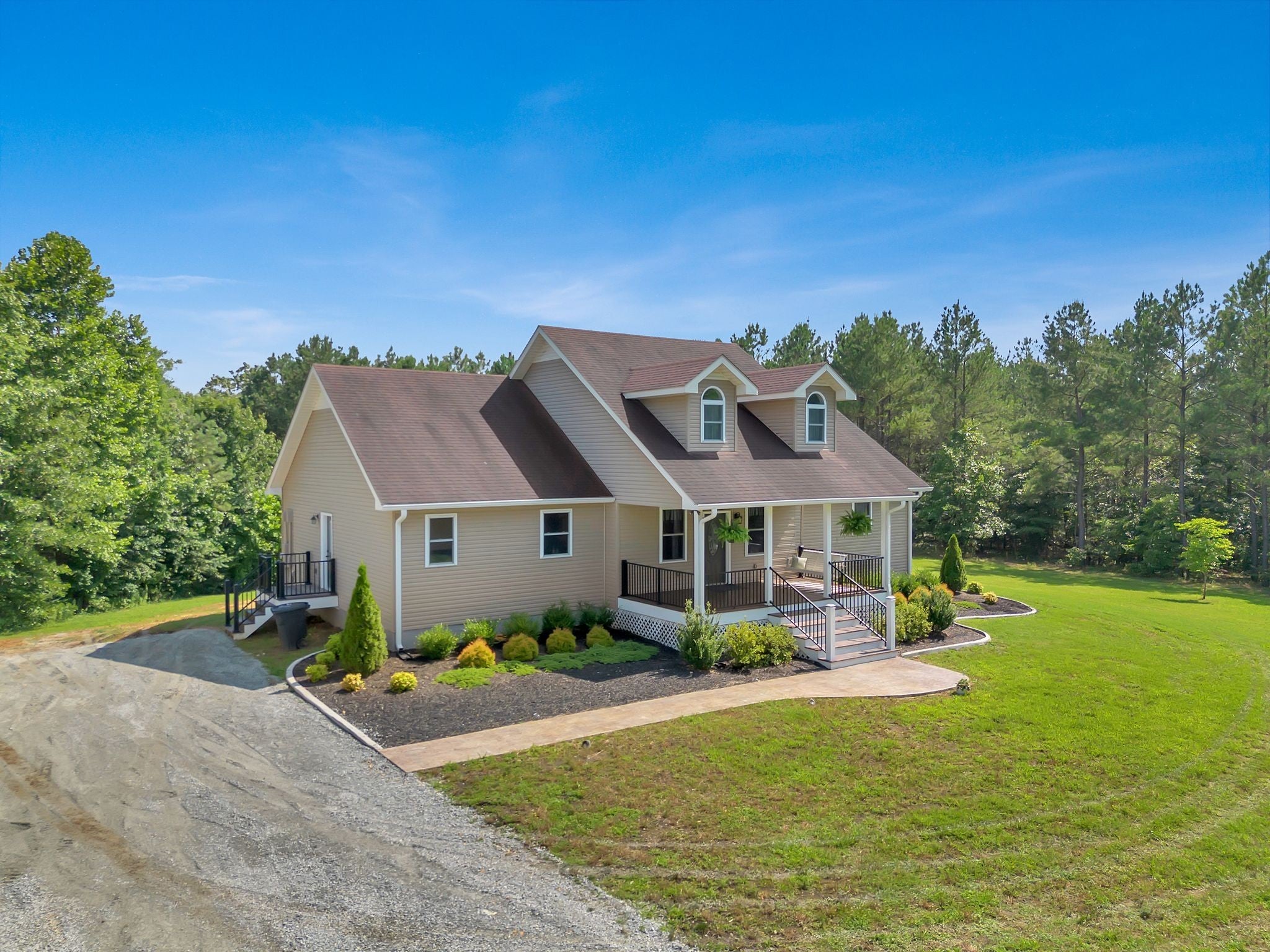 Photo of Listing #3097799