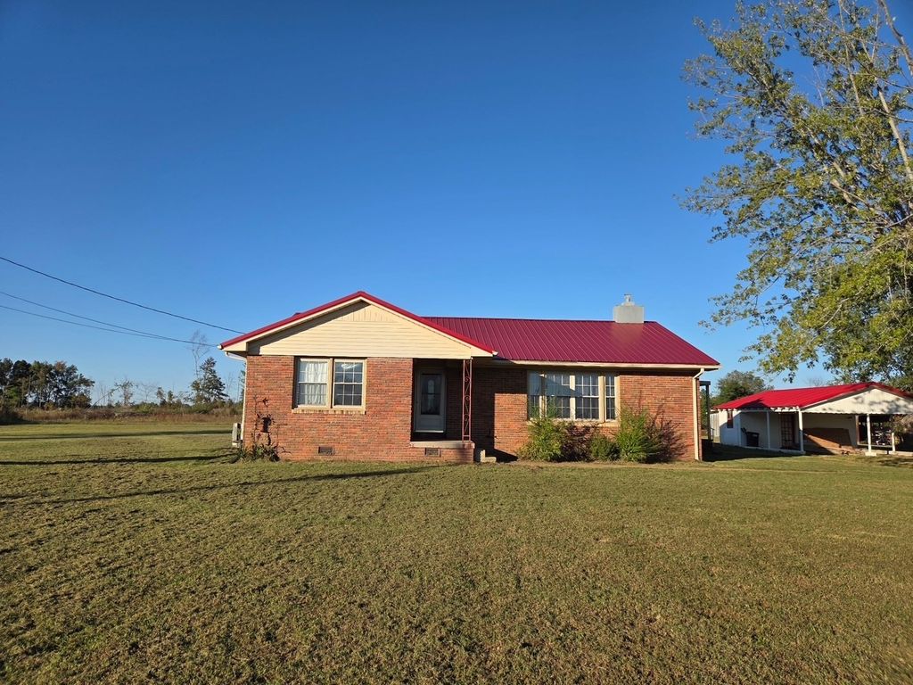 126 Dunn Rd, Leoma