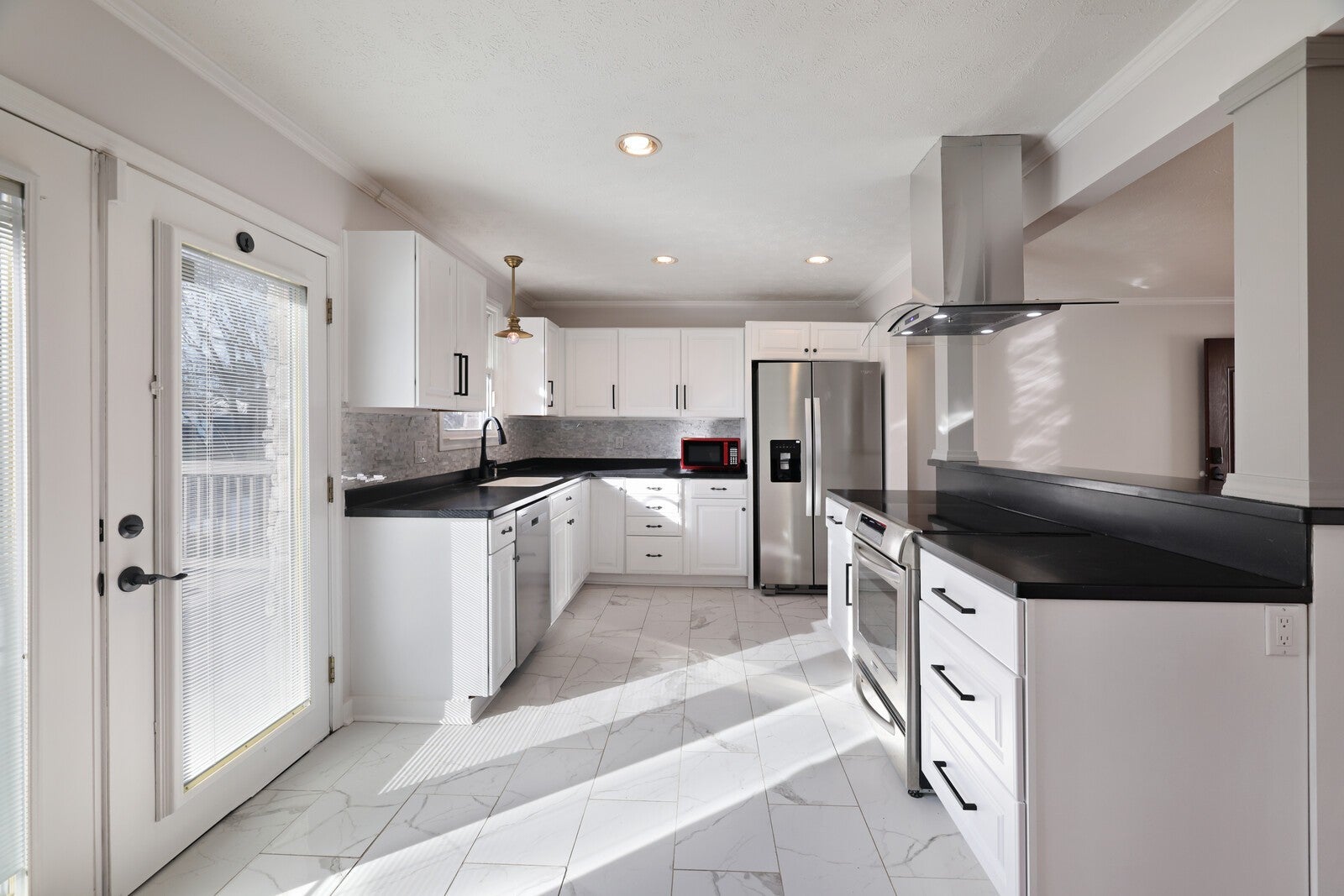 Photo of Listing #3097913