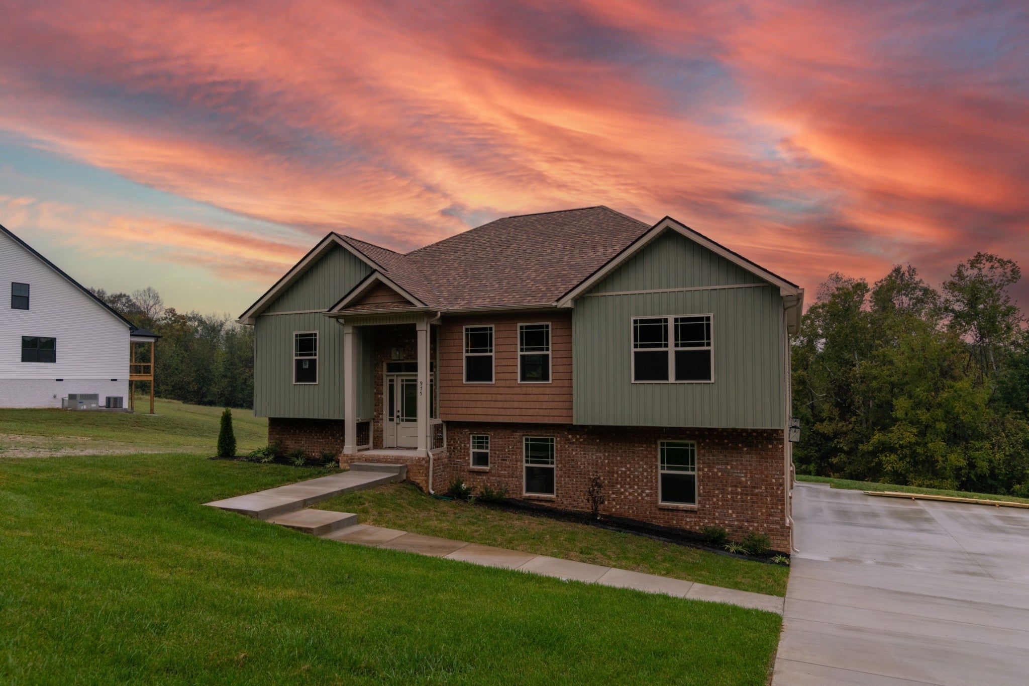 Photo of Listing #3098119