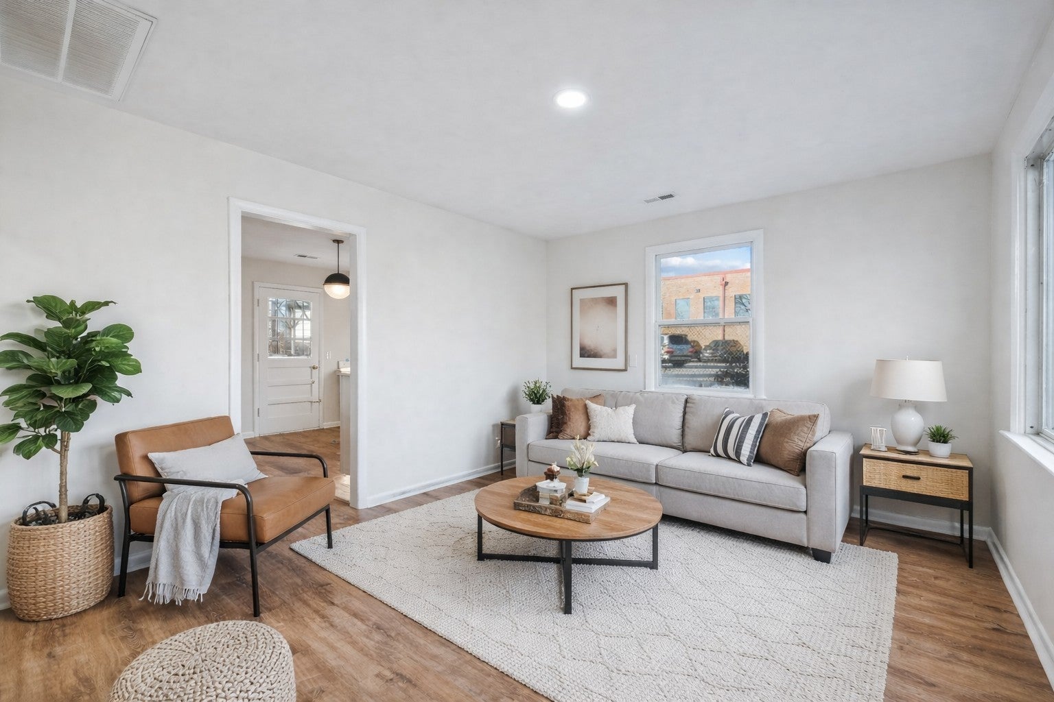 Photo of Listing #3098499